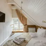 Il fascino ritrovato dell’alto: come il sottotetto può trasformarsi nel cuore della casa